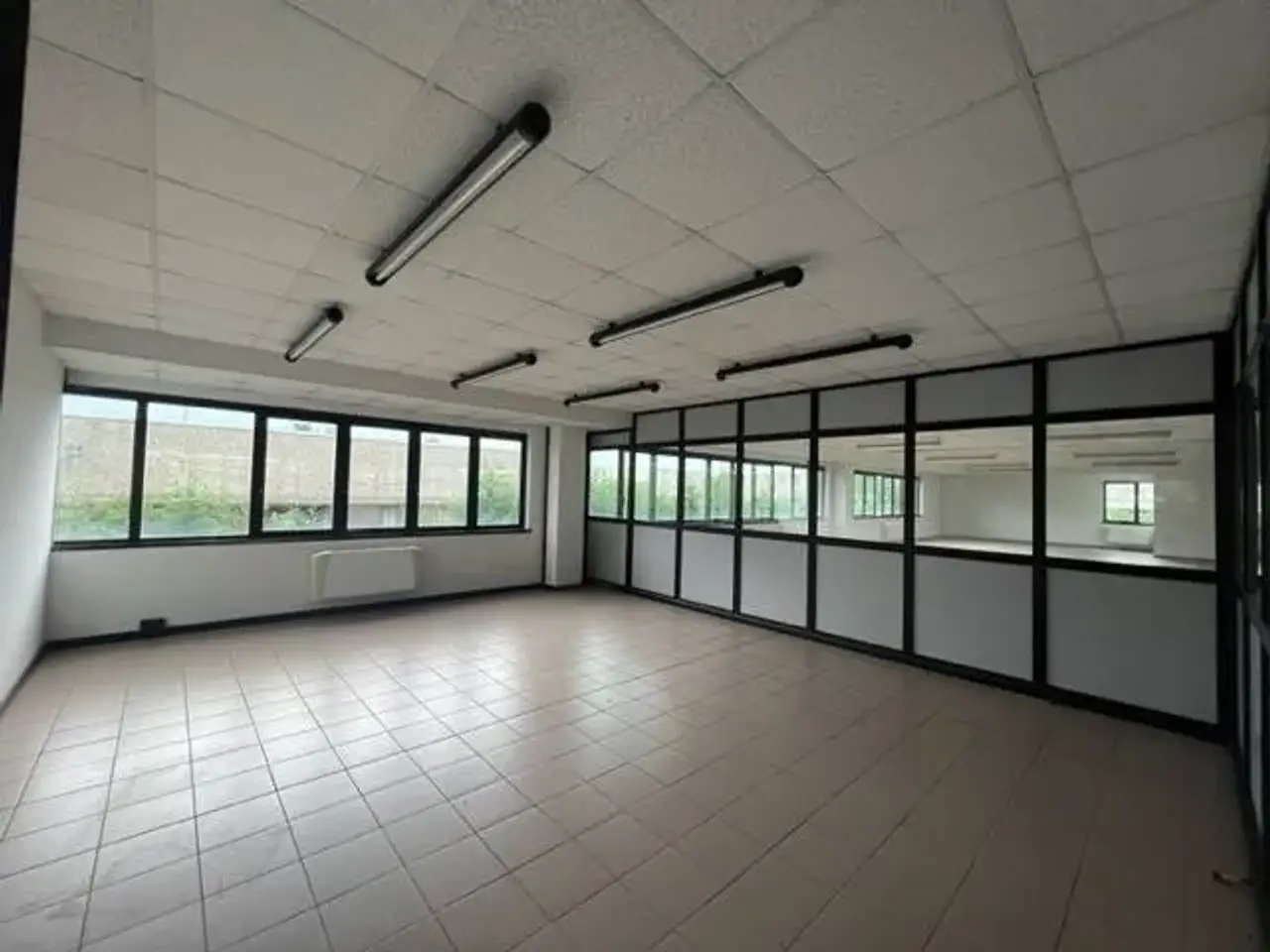 Ufficio in Via Aldo Moro 38, Castelfranco Di Sotto, {3} - Foto 1
