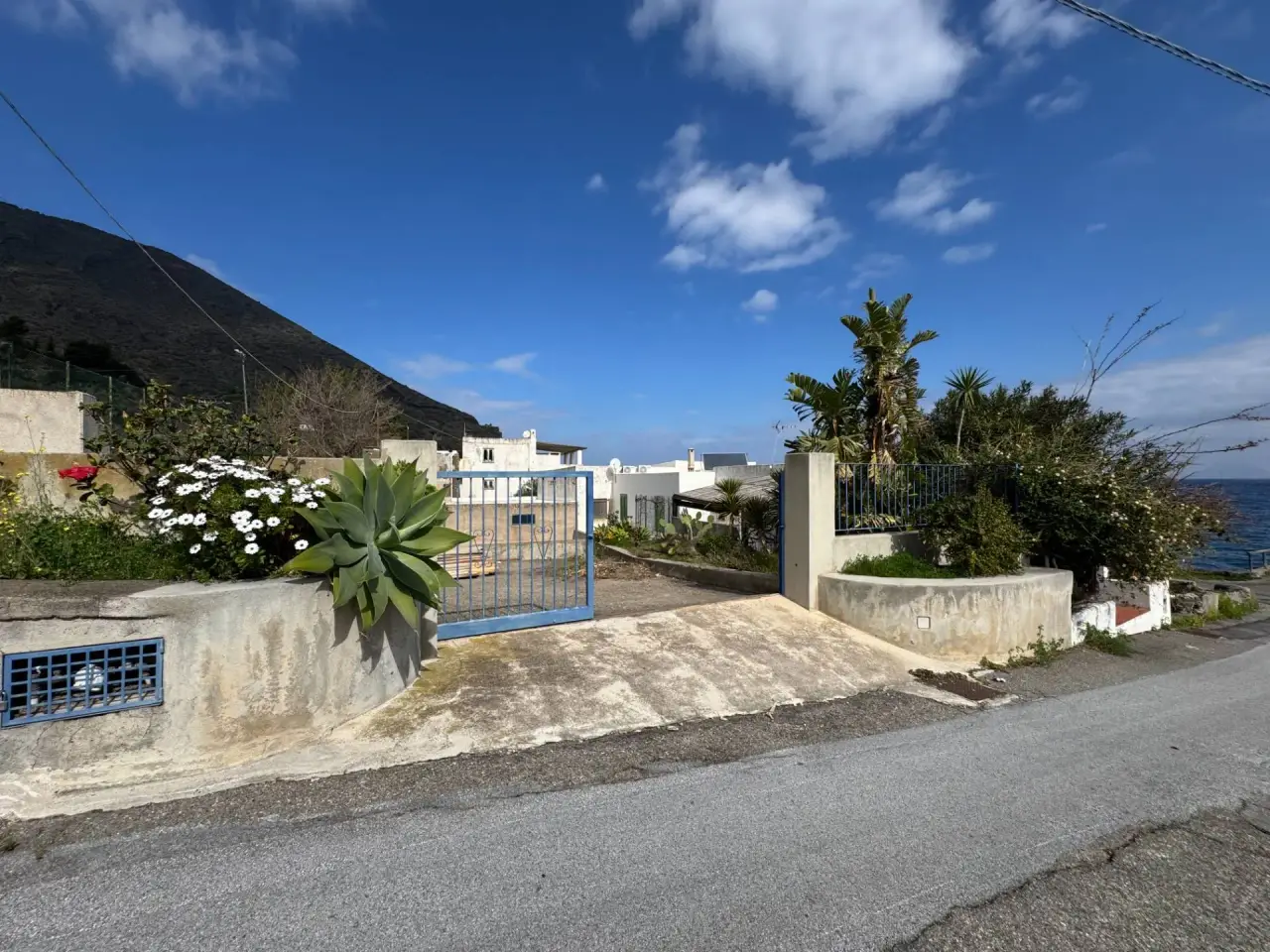 Magazzino in Via Barone Snc, Santa Marina Salina, {3} - Foto 2