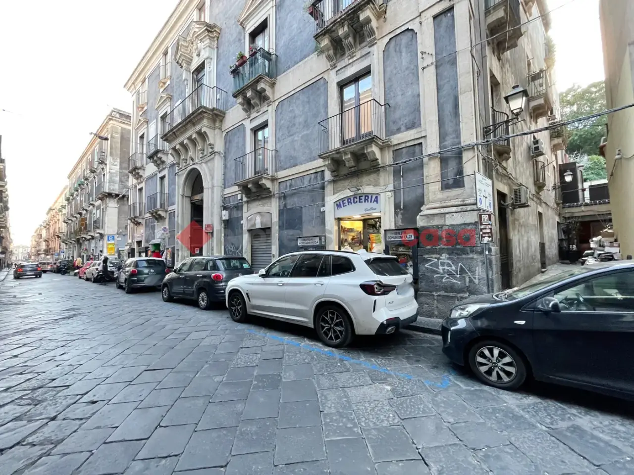 Negozio in Via Alessandro Manzoni 14, Catania, {3} - Foto 2