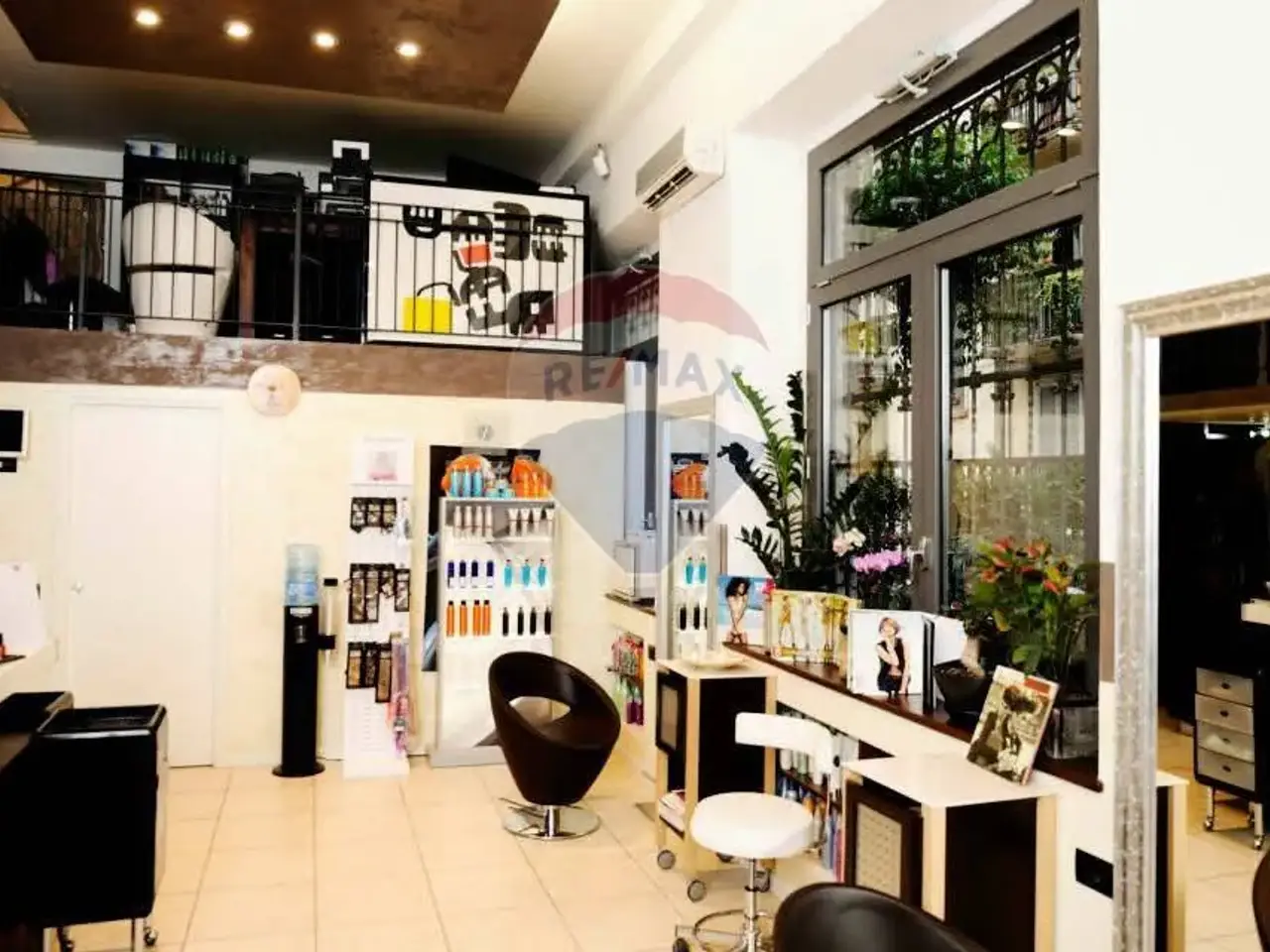 Esercizio commerciale in Via Paolo Sarpi 21, Milano, {3} - Foto 1