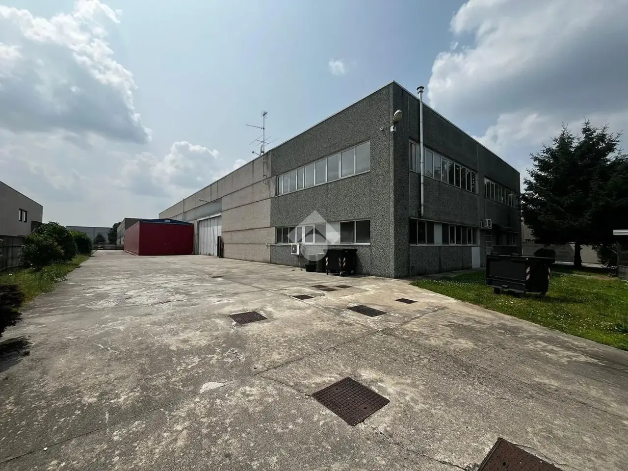 Capannone in Viale dell'Industria 22, Busto Garolfo, {3} - Foto 1