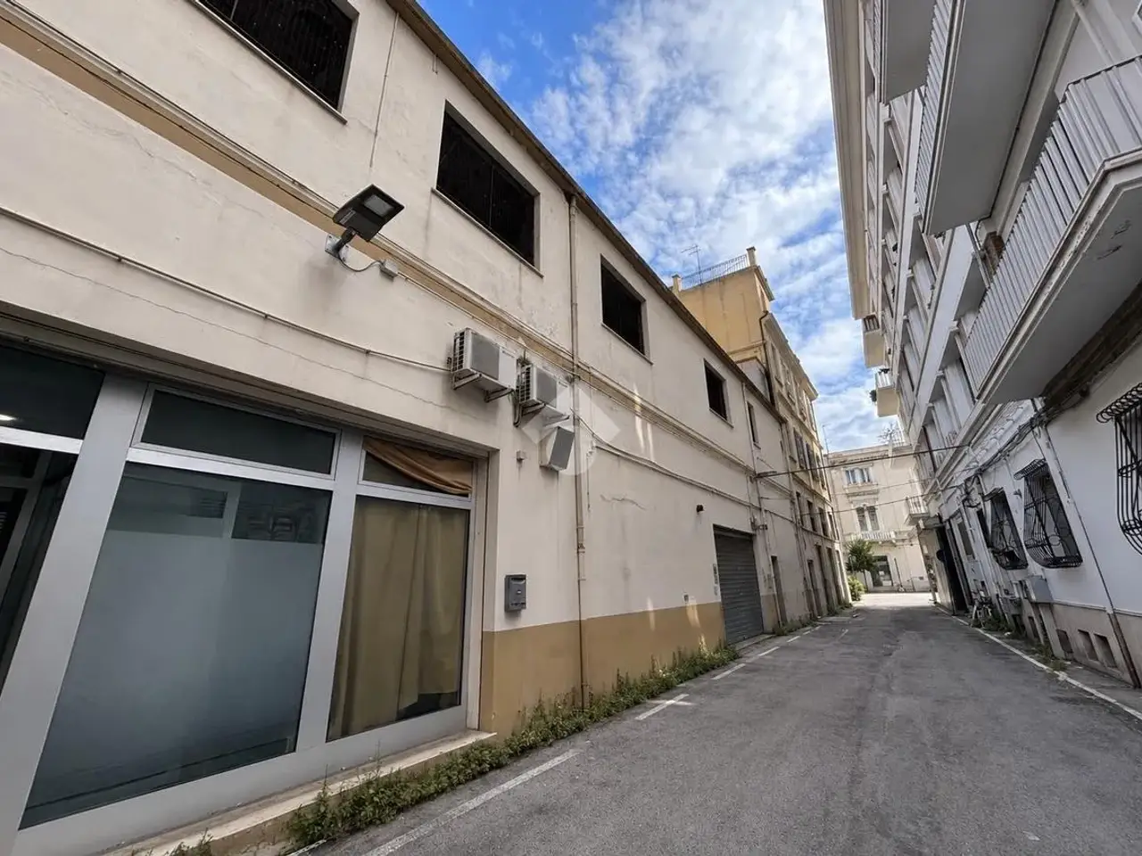 Palazzina commerciale in Corso Vittorio Emanuele II, Pescara, {3} - Foto 1