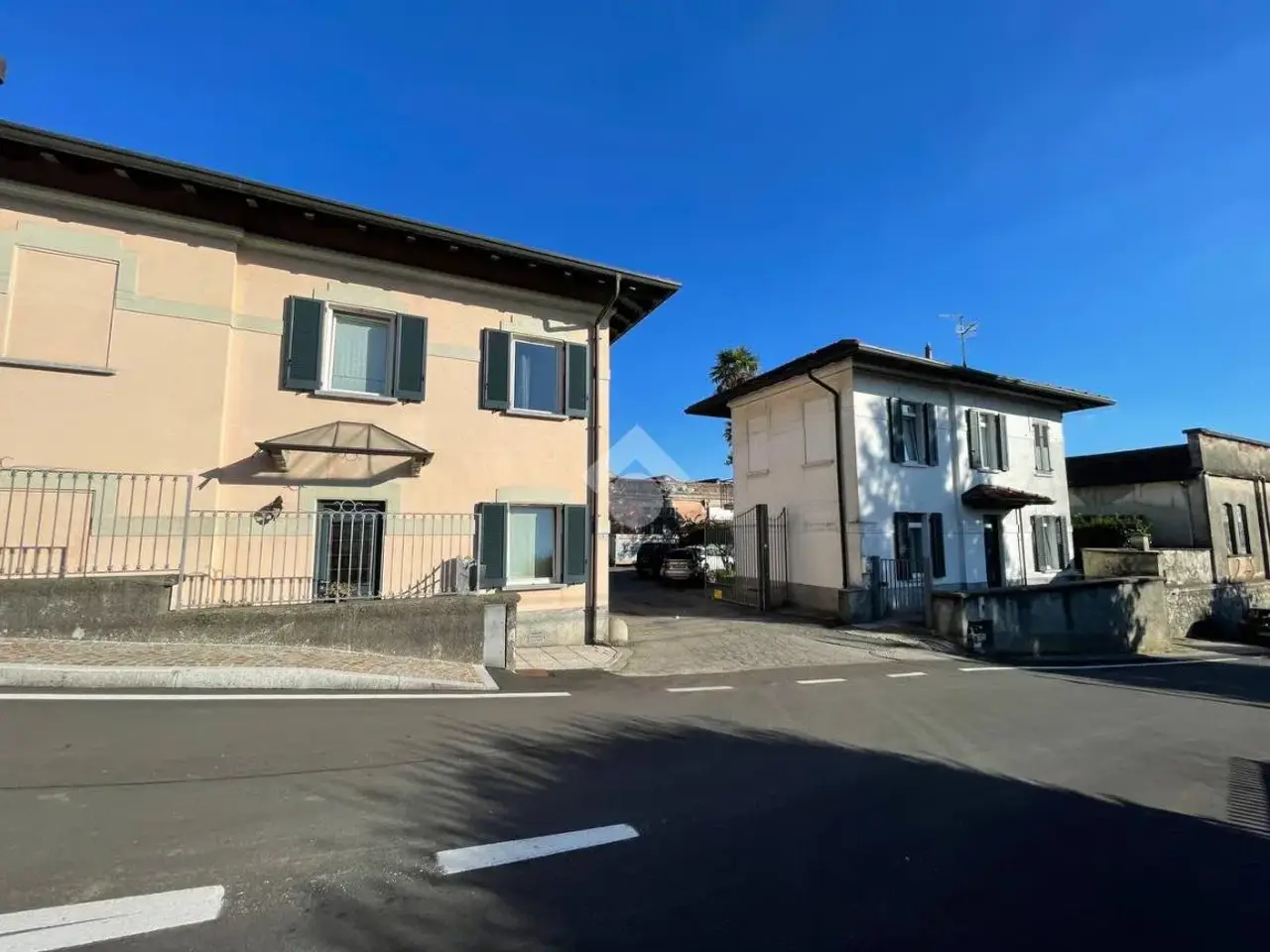 Capannone in Via per Castronno 1, Morazzone, {3} - Foto 2