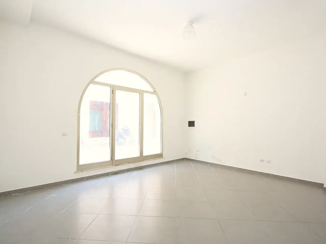 Esercizio commerciale in Via Impero, Parabita, Le, Italia, Parabita, {3} - Foto 2