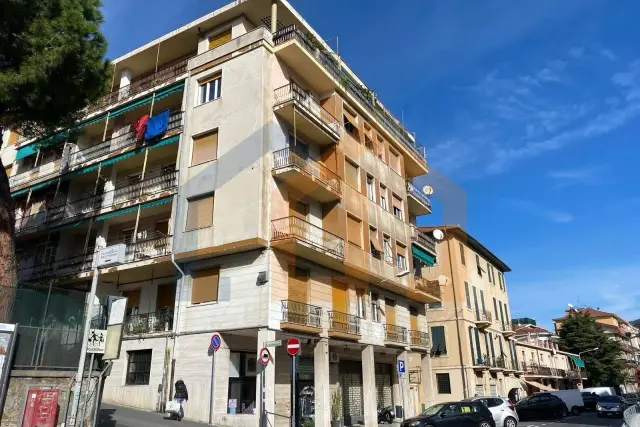 Wohnung in Via Privata Gazzano Dottore, Imperia - Foto 1