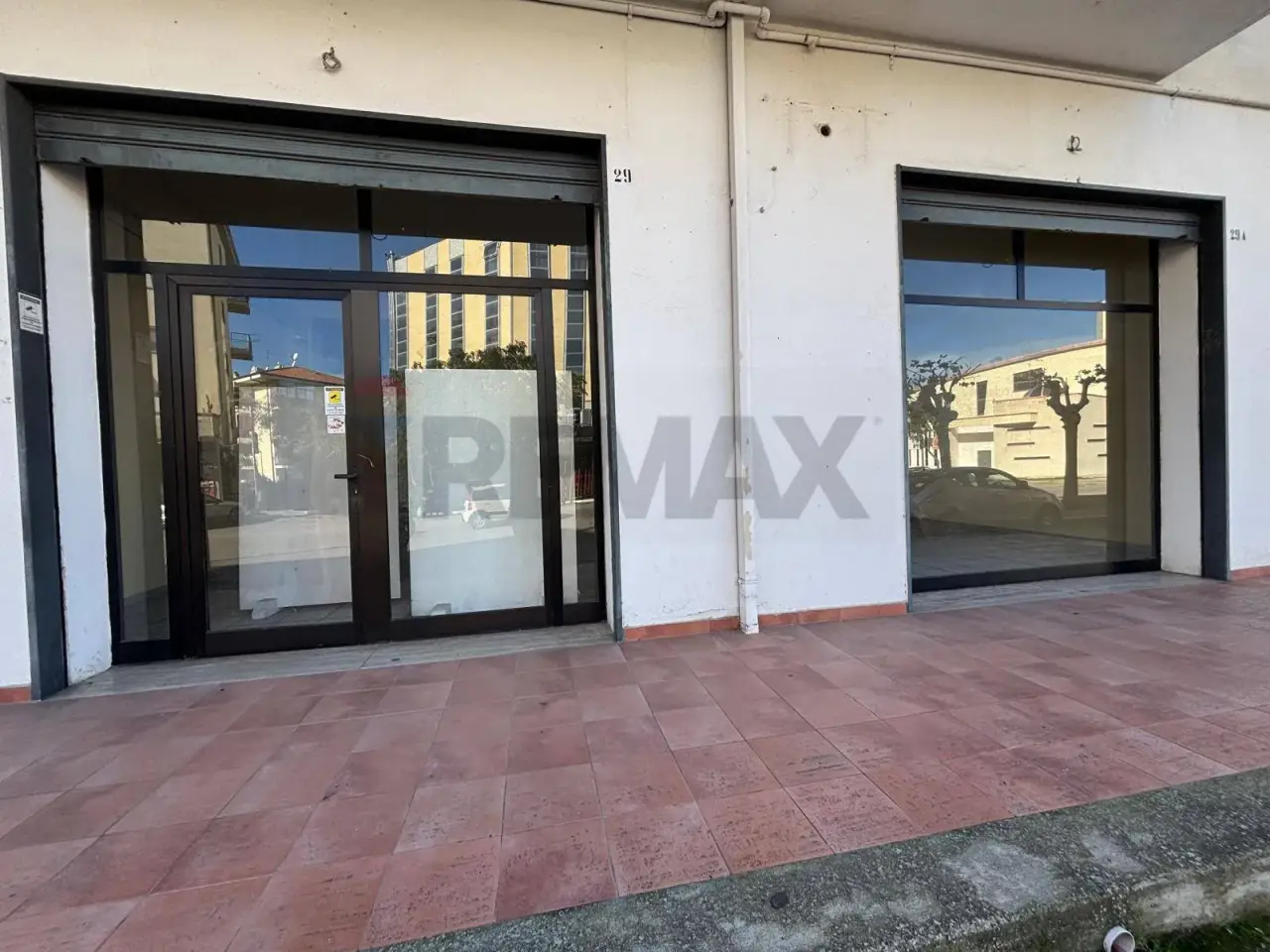 Negozio in Via Fedelis De Novellis 29a, Corigliano-Rossano, {3} - Foto 1