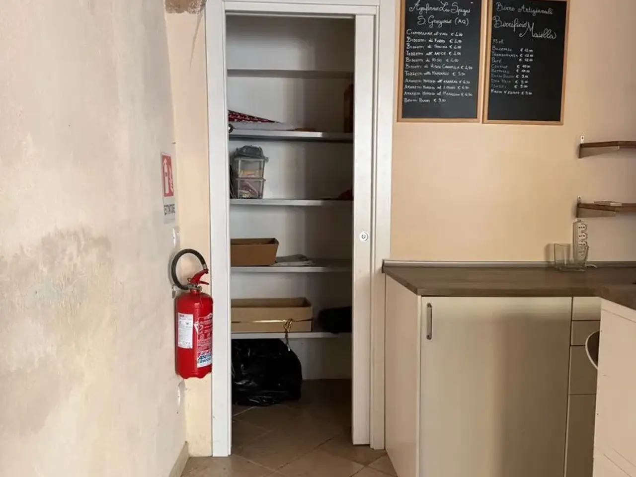 Esercizio commerciale in Via Arniense 43, Chieti, {3} - Foto 2