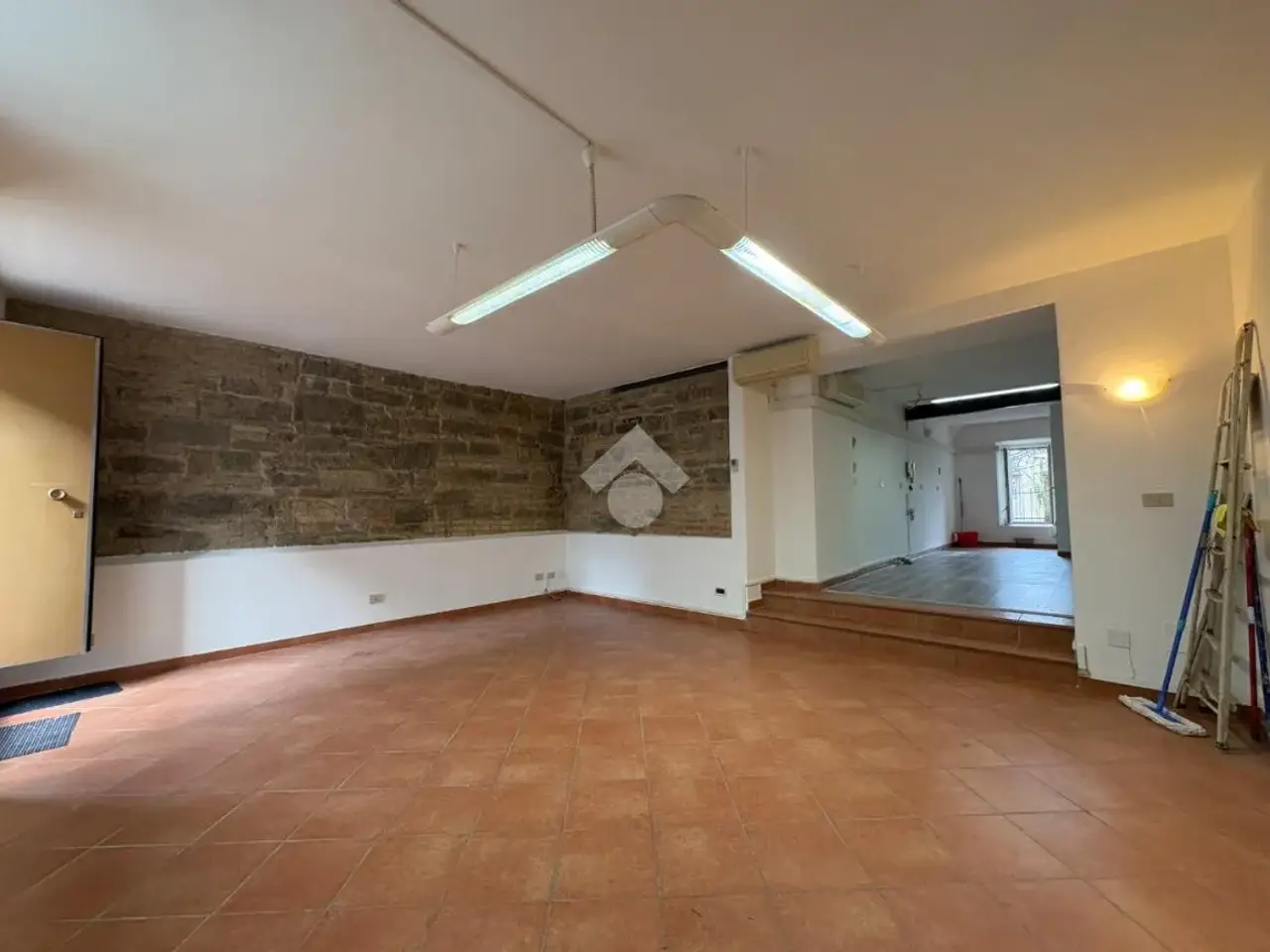 Laboratorio in Via Francesco Cappello 12, Trieste, {3} - Foto 2