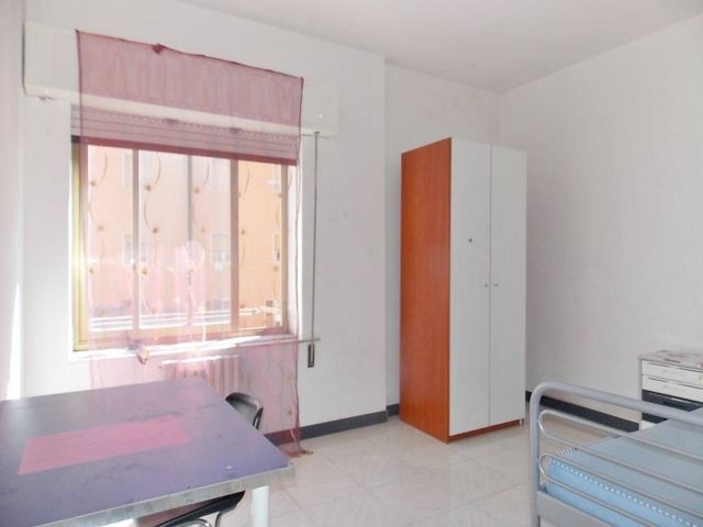 3-room flat in Via Mario Greco, Catanzaro - Photo 1