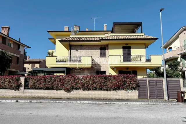Trilocale in vendita, Porto Sant'Elpidio - Foto 1