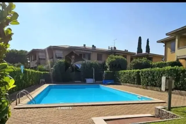 insertion image