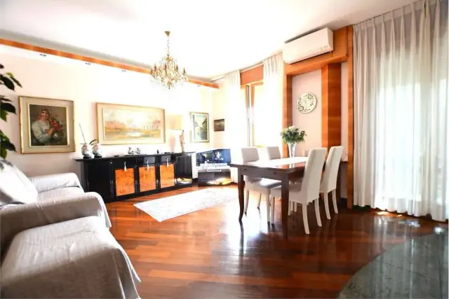 3-room flat in Via Vittoria, 30, San Colombano al Lambro - Photo 1