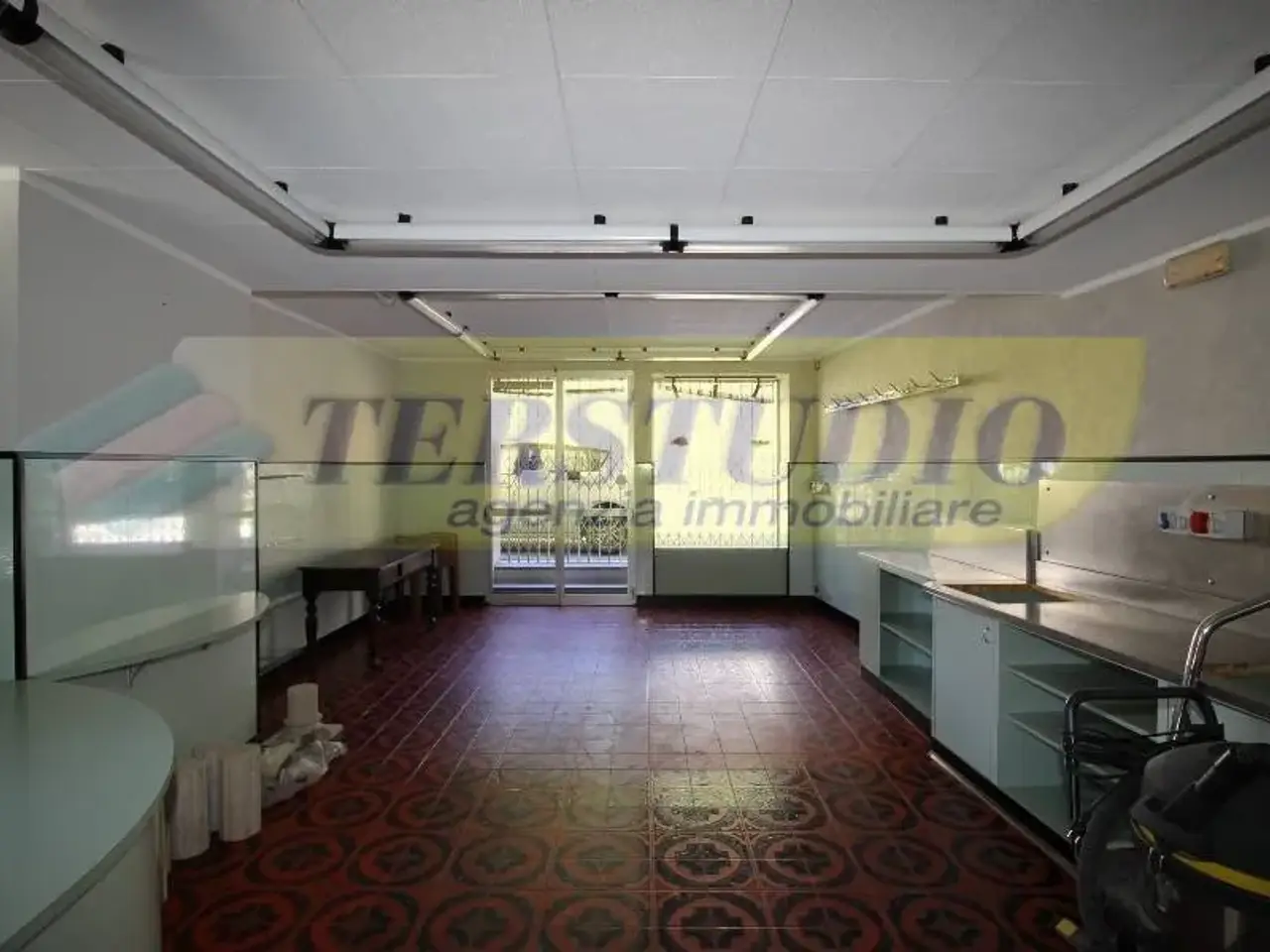 Negozio in Via Lega Lombarda 197, Pontida, {3} - Foto 1