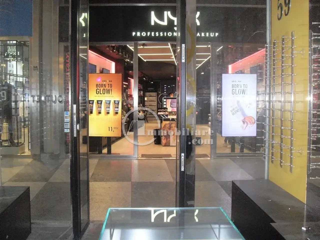 Negozio in Corso Vittorio Emanuele II, Milano, {3} - Foto 1