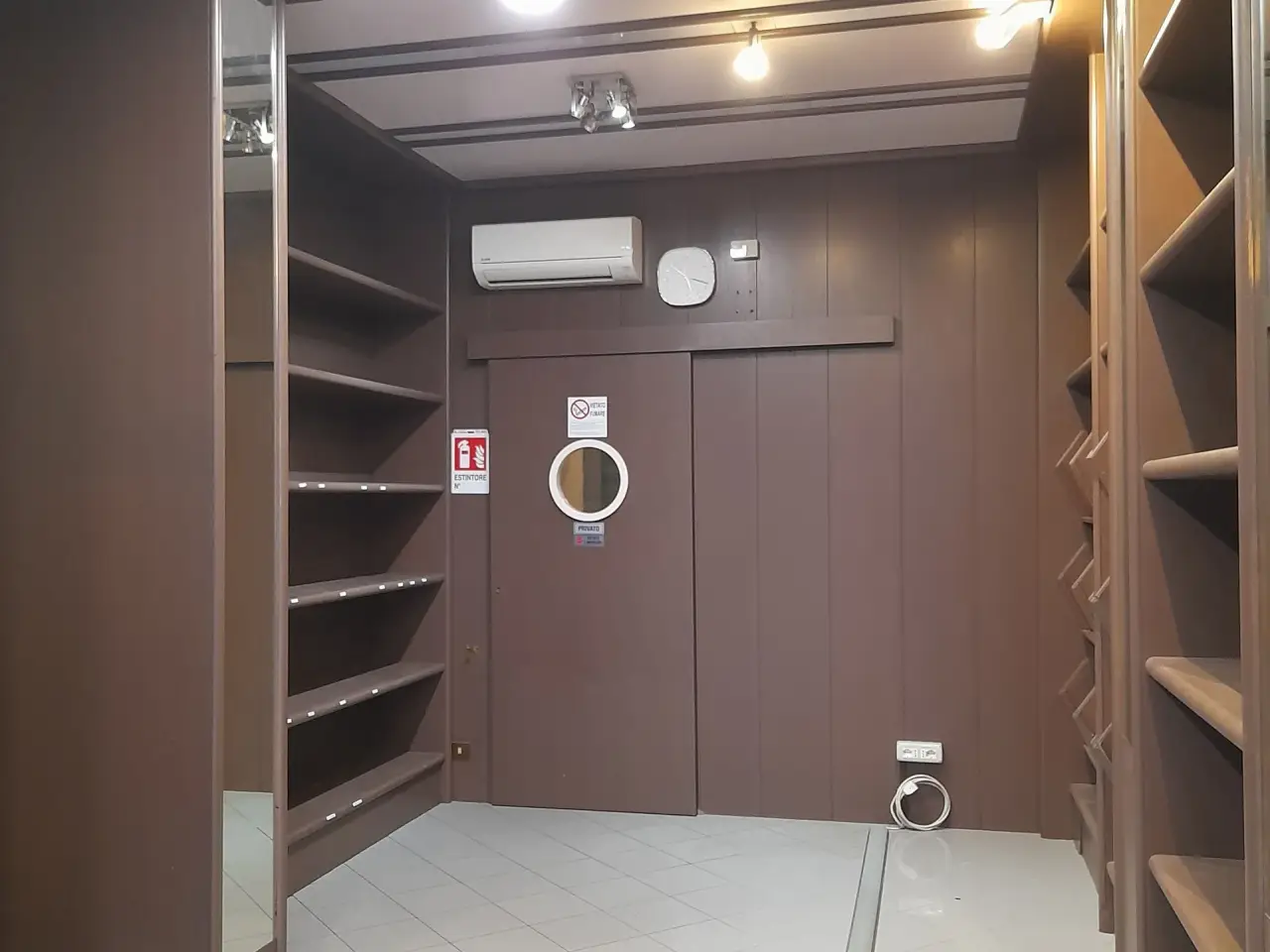 Palazzina commerciale in Via Guglielmo Marconi, Casalecchio Di Reno, {3} - Foto 2