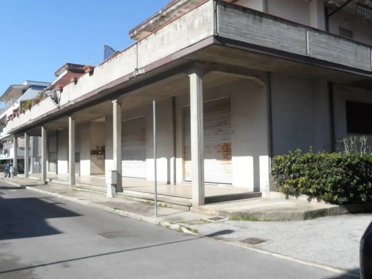 Negozio in Via delle Lancette 9-11, Martinsicuro, {3} - Foto 1