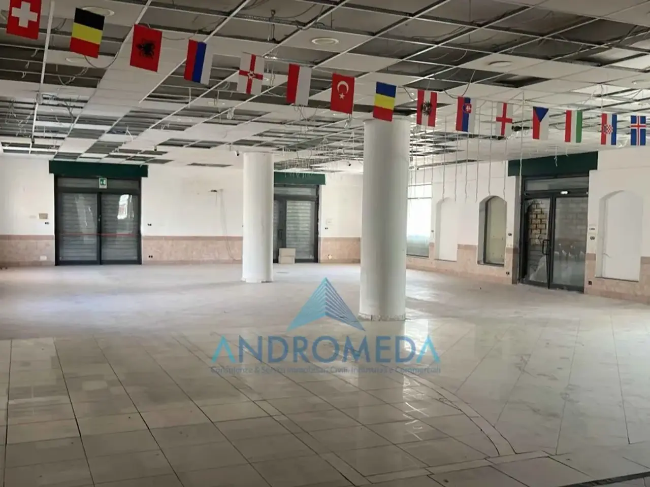 Palazzina commerciale in , Cercola, {3} - Foto 1