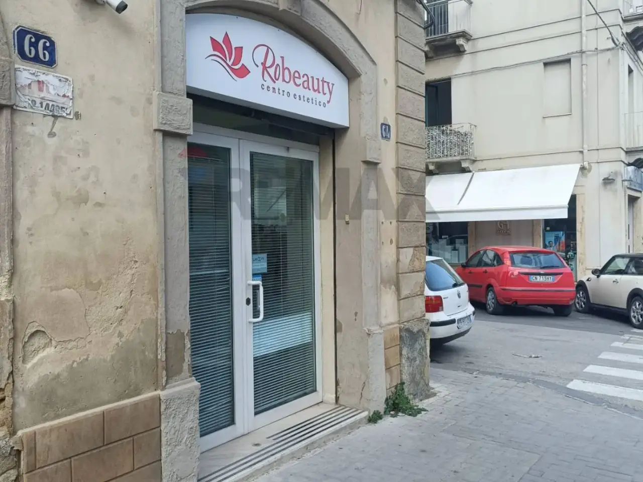 Negozio in Viale Principe Umberto 64, Caltagirone, {3} - Foto 1