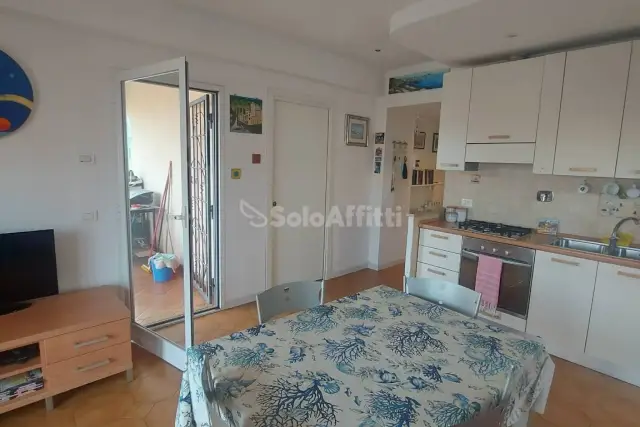 3-room flat in Via Fumaroli, Ladispoli - Photo 1