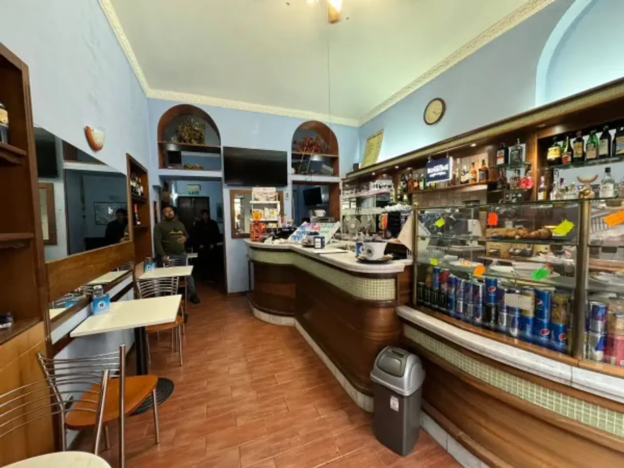 Bar in Corso Giulio Cesare 47/E, Torino, {3} - Foto 1