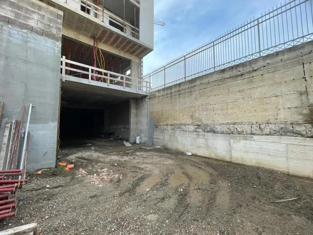 Palazzina commerciale in Via Campana Snc, Quarto, {3} - Foto 2