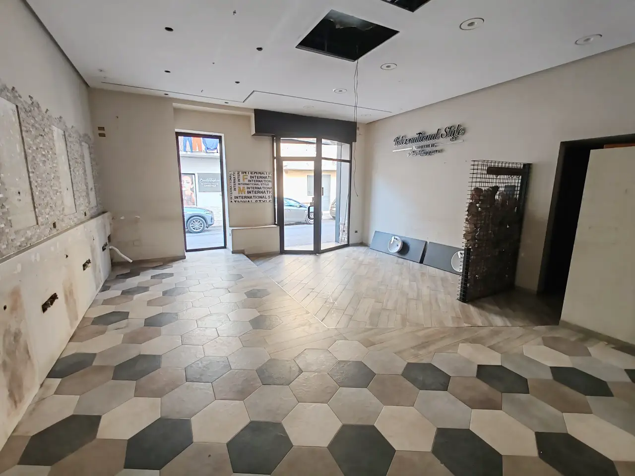Negozio in Via Conte di Lemos, Acerra, {3} - Foto 2