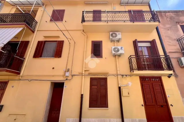 Detached house in Via Alonzo 38, Castellammare del Golfo - Photo 1