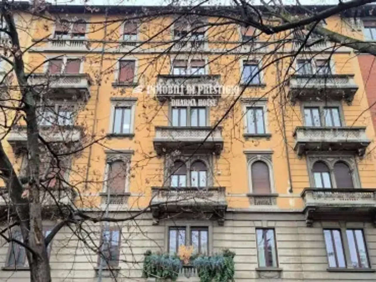 Ufficio in Viale Bianca Maria 21, Milano, {3} - Foto 1