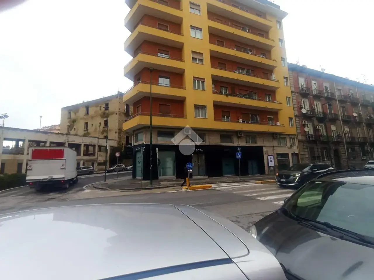 Negozio in Via Caio Duilio 22, Napoli, {3} - Foto 2