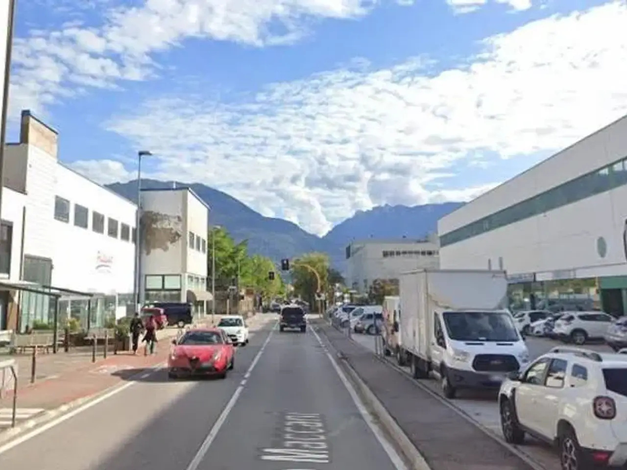 Capannone in Via Ezio Maccani, Trento, {3} - Foto 1