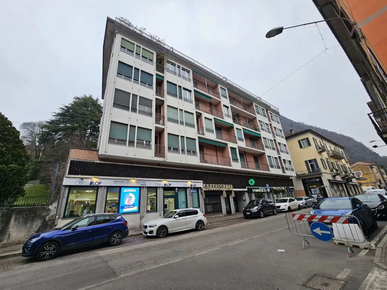 Ufficio in Via Labiena 93, Laveno Mombello, {3} - Foto 1