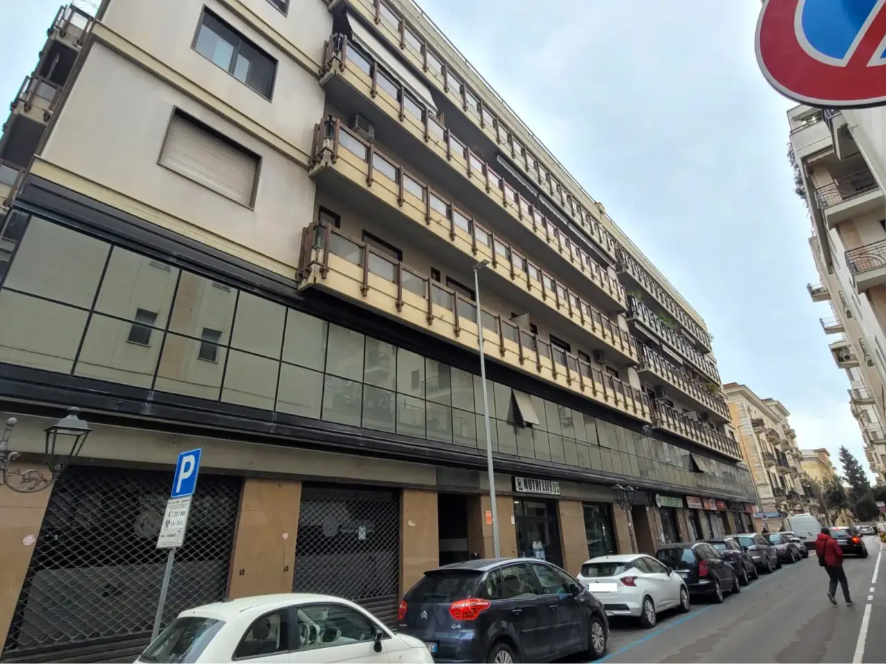 Magazzino in Via Isonzo 28, Foggia, {3} - Foto 1