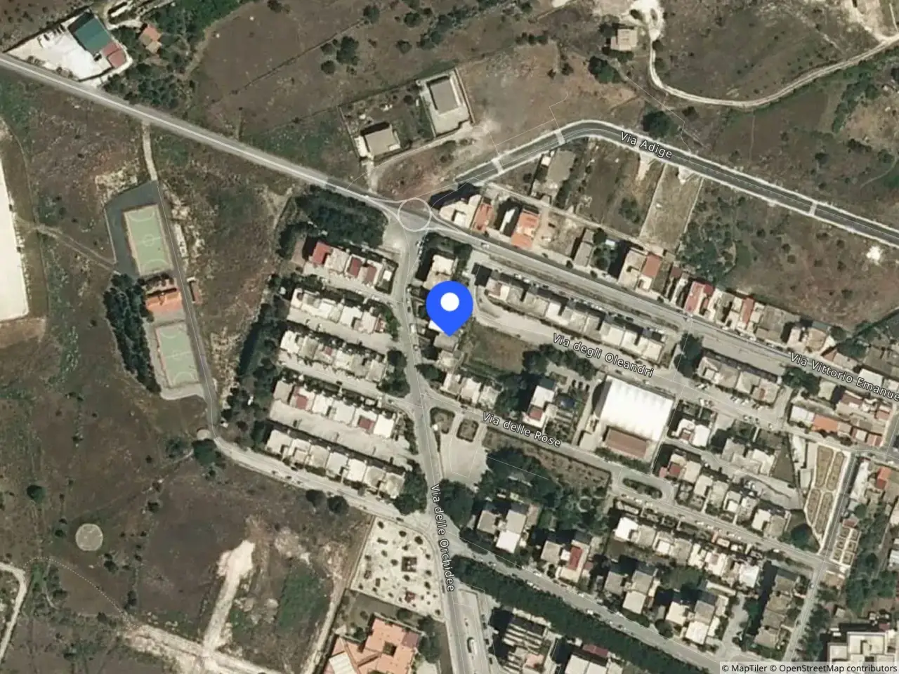 Fabbricato misto in Frazione Villasmundo, Via delle Orchidee, 9 9, Melilli, {3} - Foto 1