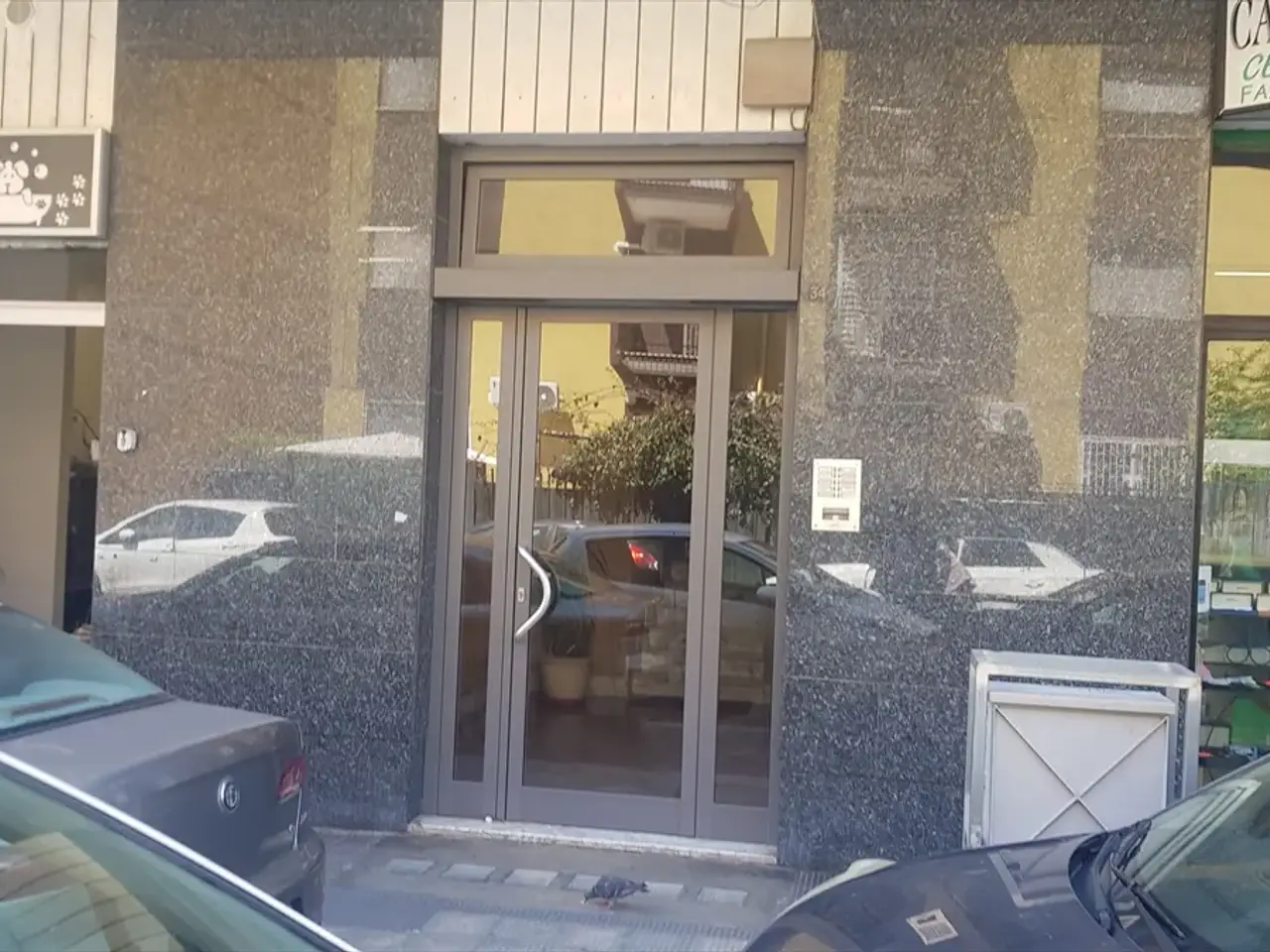 Locale commerciale in Via Papa Benedetto XIII 30, Bari, {3} - Foto 1