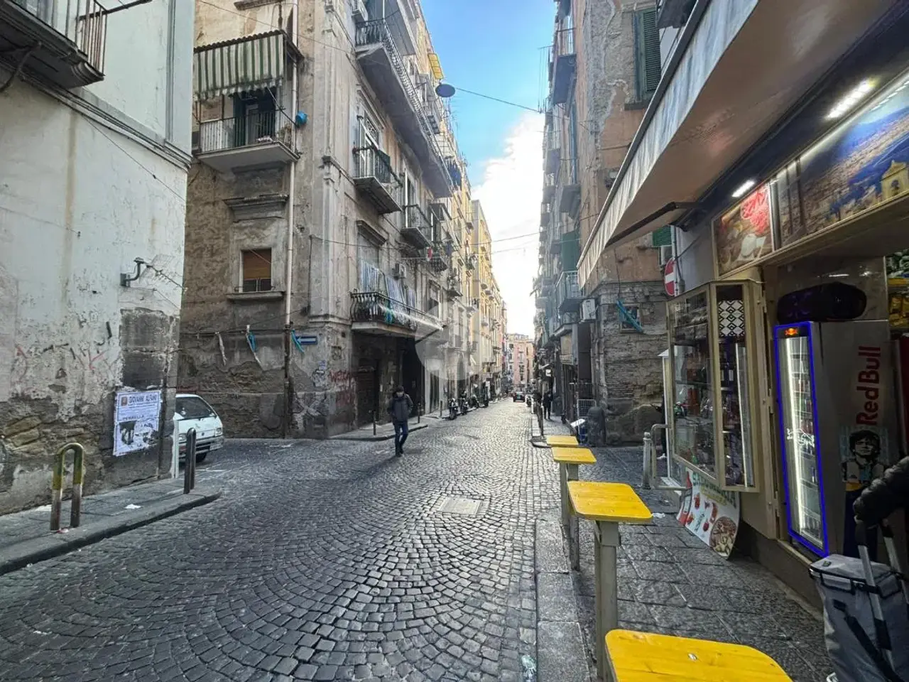 Magazzino in Via Francesco Girardi 26, Napoli, {3} - Foto 1