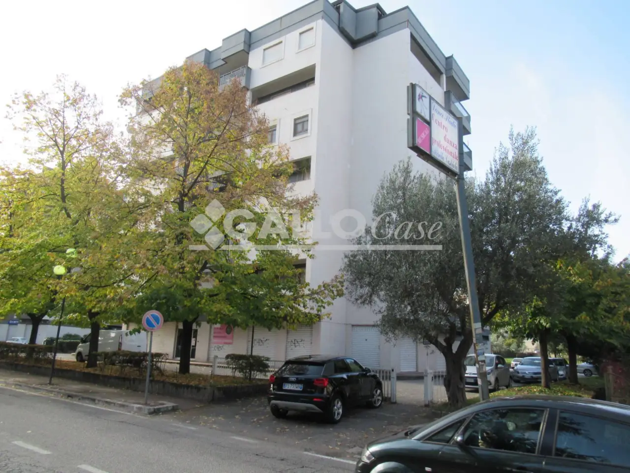 Magazzino in Via Crati, Rende, Rende, {3} - Foto 1