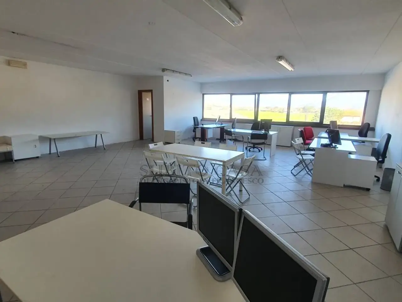 Ufficio condiviso in Via 24 Maggio 60, Pisa, {3} - Foto 1
