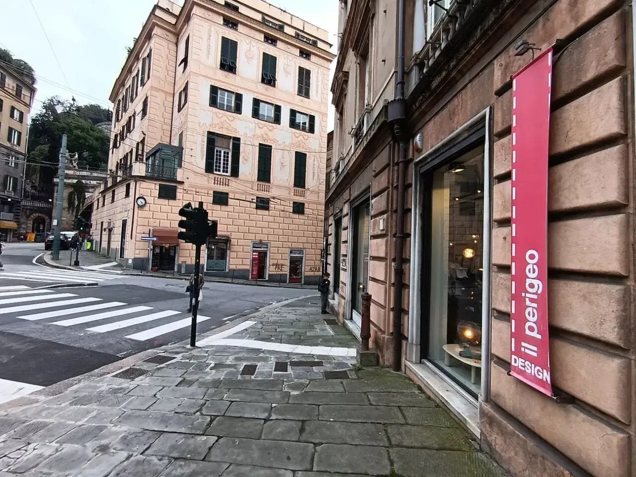 Locale commerciale in Piazzetta Giulio Marchi 7, Genova, {3} - Foto 1