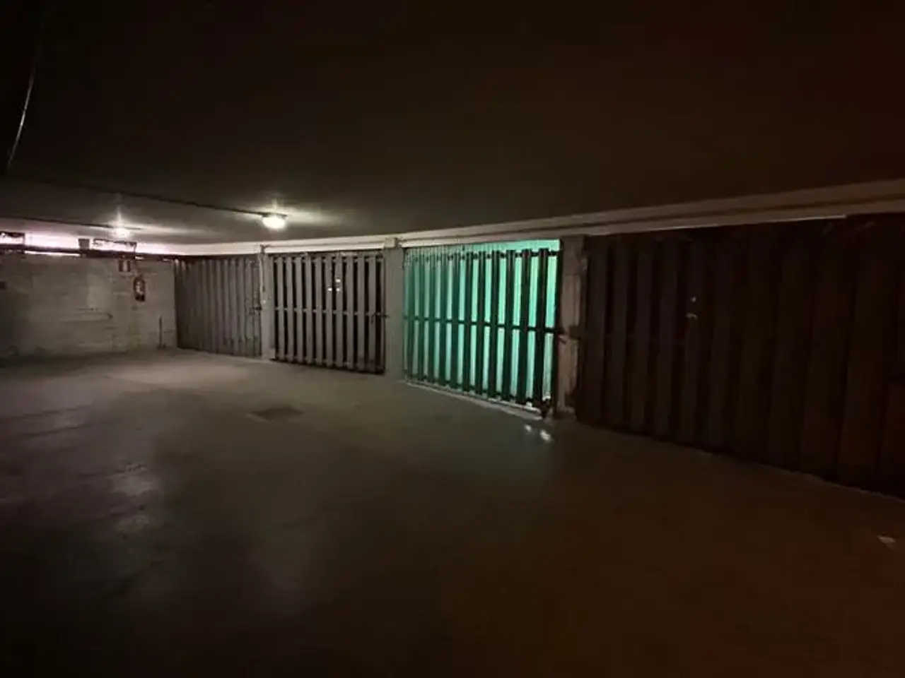 Parcheggio chiuso in , Modena, {3} - Foto 2