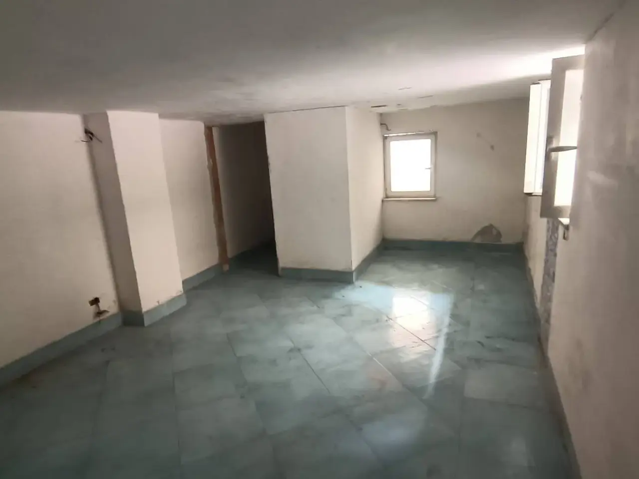 Magazzino in Piazzetta Giganti 12, Napoli, Napoli, {3} - Foto 2