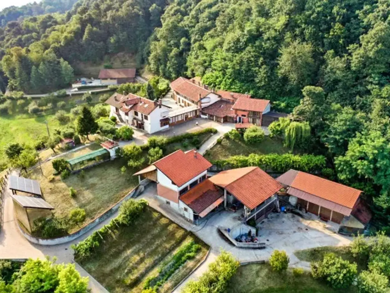 Azienda agricola in Strada Madonnina, Castiglione Torinese, {3} - Foto 1