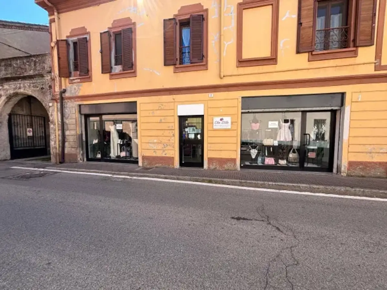 Abbigliamento in Via Papa Giovanni XXIII, Casorate Primo, {3} - Foto 1