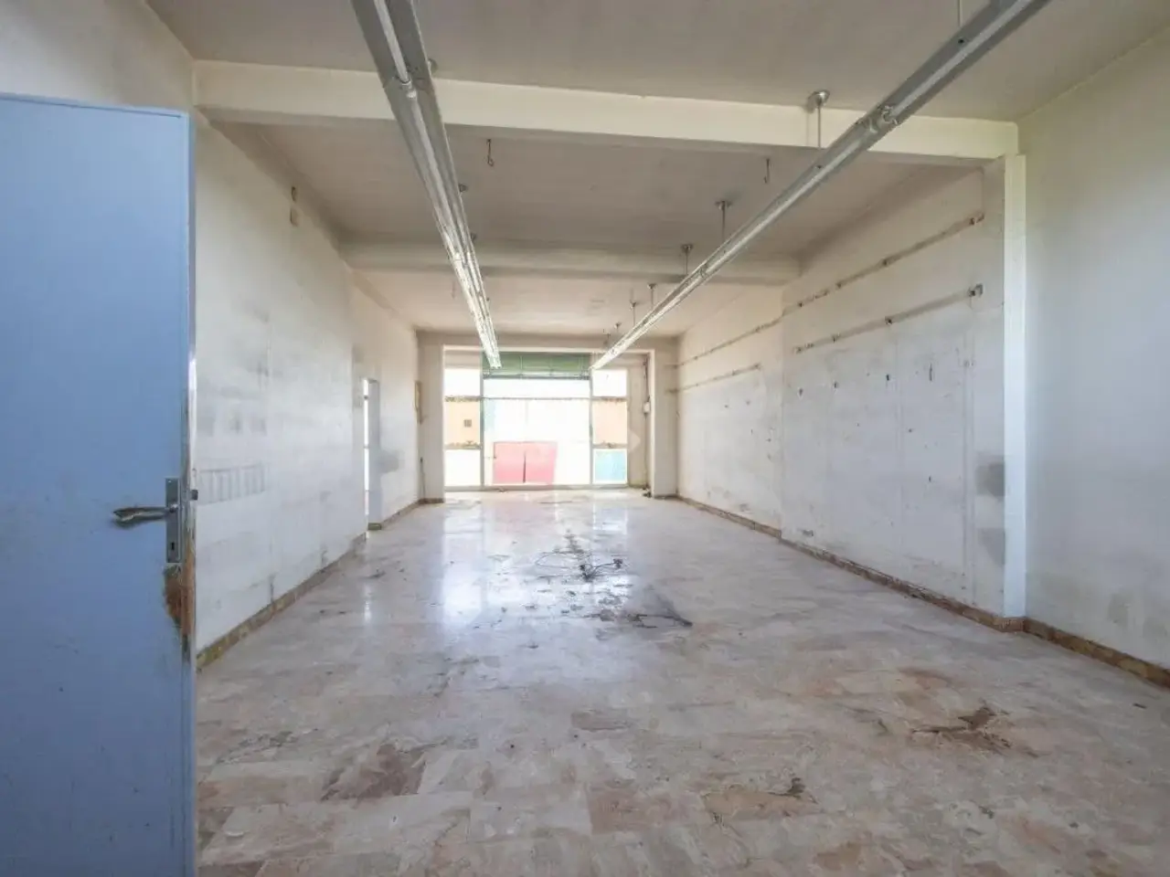 Palazzina commerciale in Via Nazionale 331, Mira, {3} - Foto 1