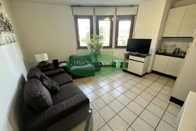 3-room flat in Via Strasburgo 4, San Donato Milanese - Photo 1