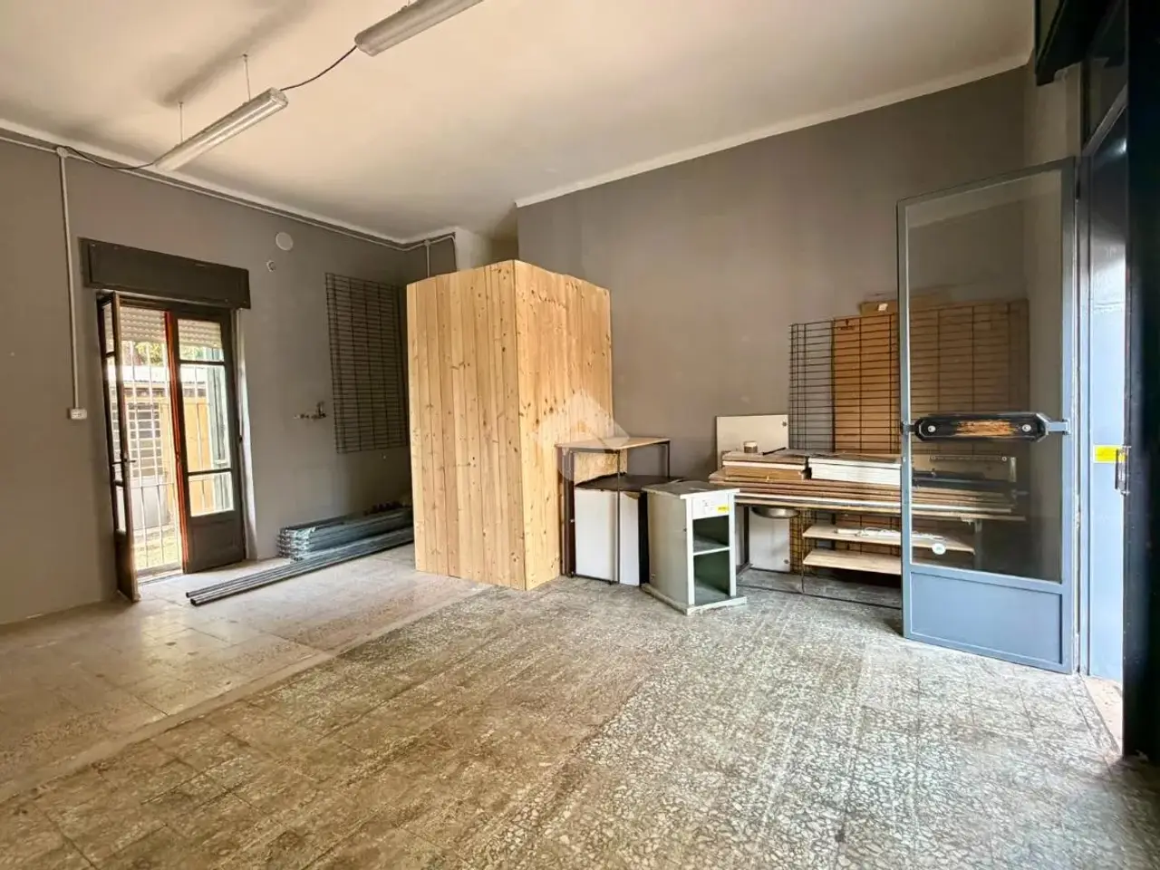 Negozio in Via Generale Antonio Cantore 18, Grugliasco, {3} - Foto 2