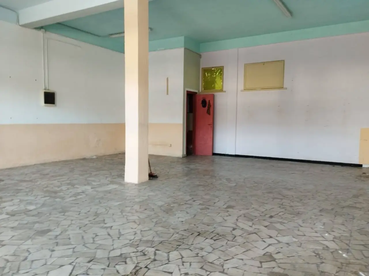 Negozio in Via Puccinelli, Castelfranco Di Sotto, {3} - Foto 1