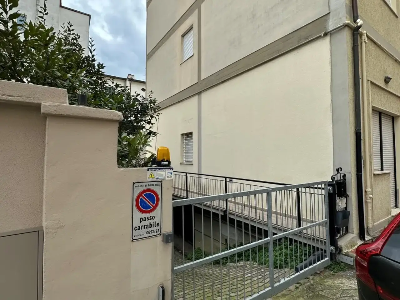 Garage - Autosilos - Parcheggio in Via Serri  3, Follonica, {3} - Foto 1