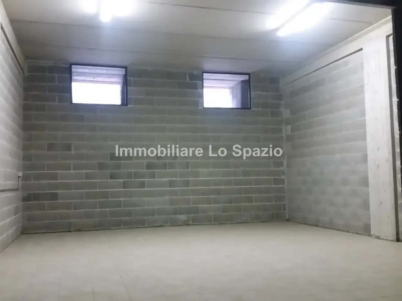 Parcheggio chiuso in Via Marco Polo, Andora, {3} - Foto 1