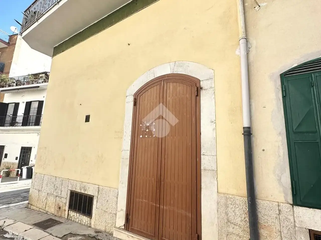 Magazzino in Via Carlo Alberto 75, Canosa Di Puglia, {3} - Foto 1