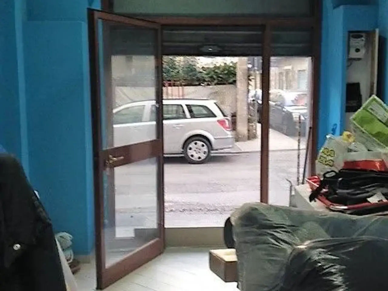 Negozio in Via Garibaldi, Battipaglia, {3} - Foto 1
